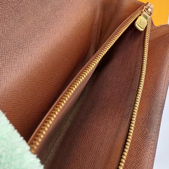 'LOUIS VUITTON' GIFT BOX SET 'PORTEFEUILLE SARAH' LONG LEATHER MONOGRAM WALLET - Picture 4 of 16